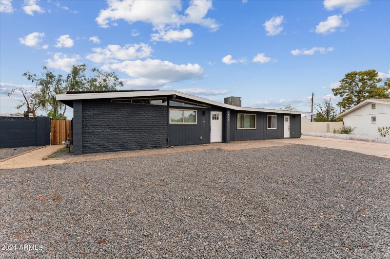 04-004-front-exterior