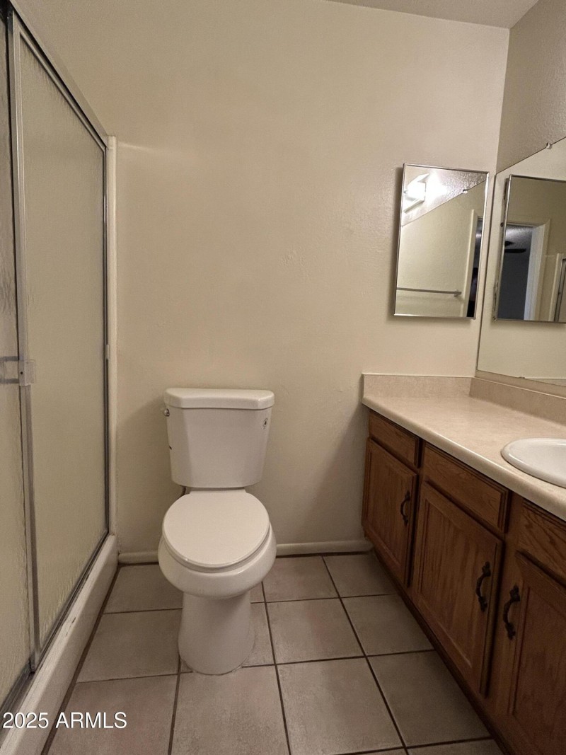 Master Bath 2 807 Nopal 2025