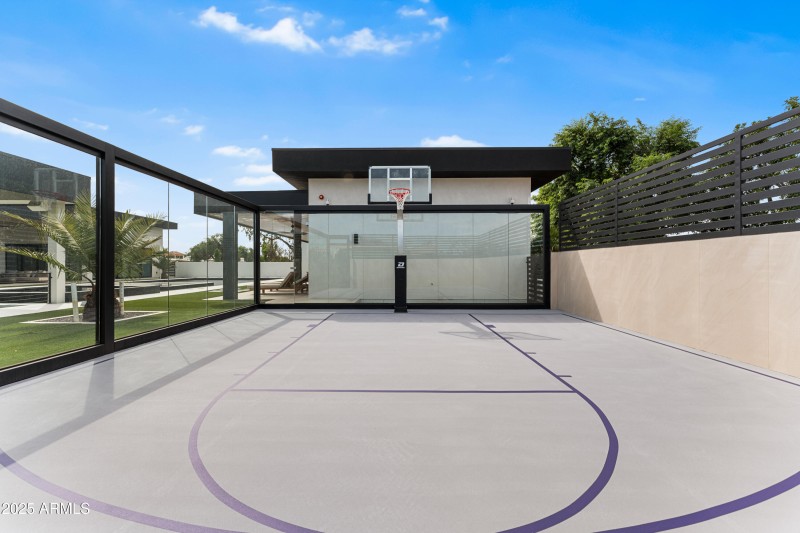 7 Basketball Court
