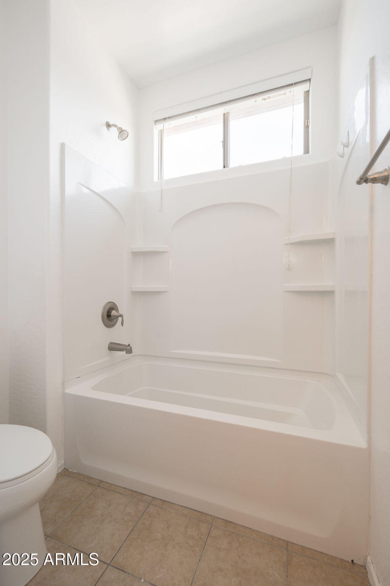 20250818_15743-W-Sierra-St_20