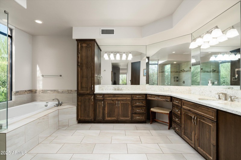 20-10699 E Fernwood Ln (20 of 47)