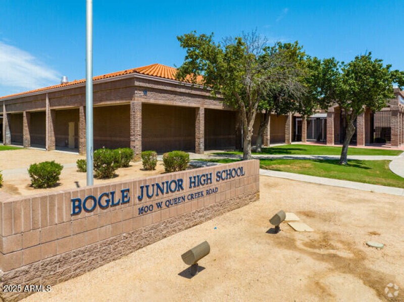 bogle-junior-high-school-chandler-az