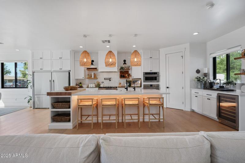 Large island with seating