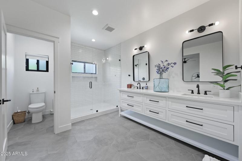 Gorgeous ensuite bathroom