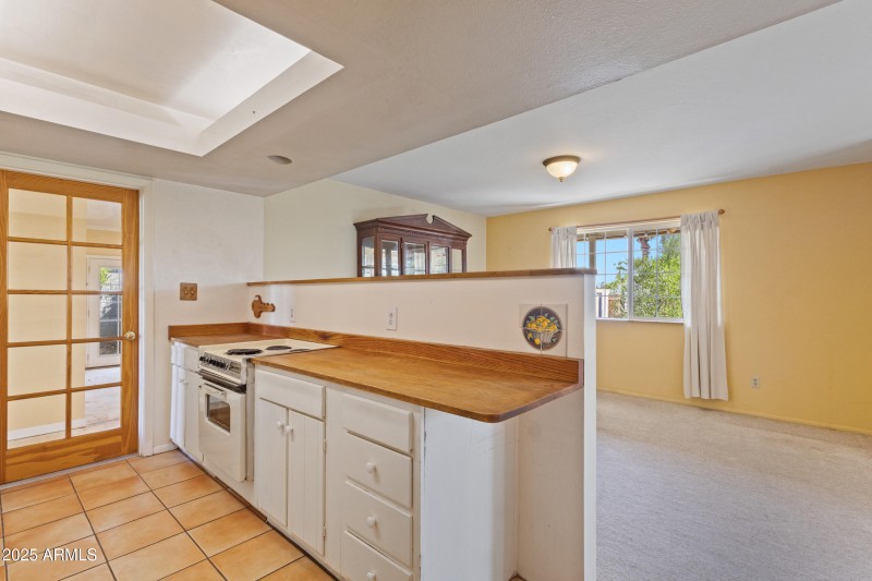 Kitchen/view into Dining room