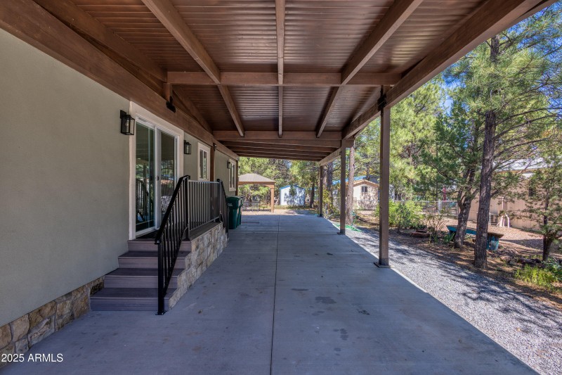 009_photo9_3030_w_young_st_sl_85901_ange