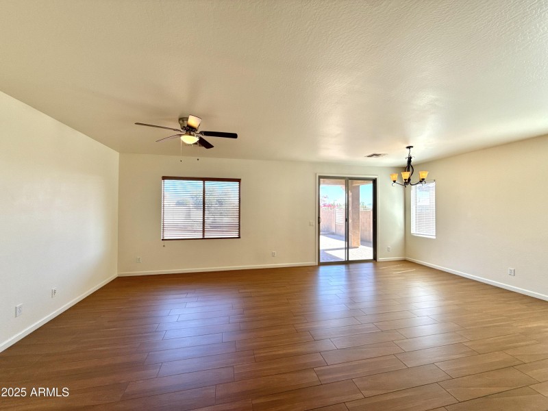 DJI_20250923_113907_057