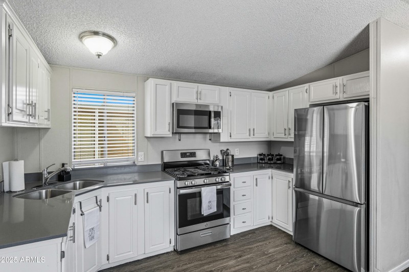 1650 S Arizona Ave 80-14