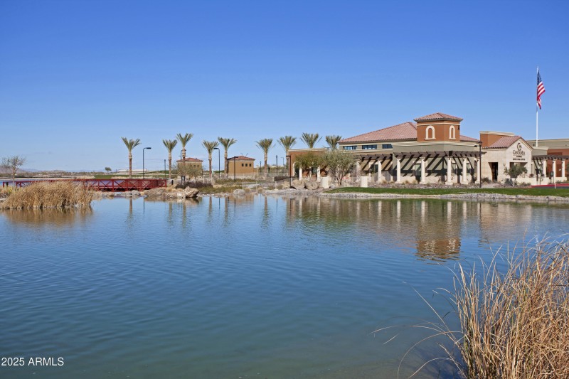 Estrella_CantaMia Village Center_No Peop