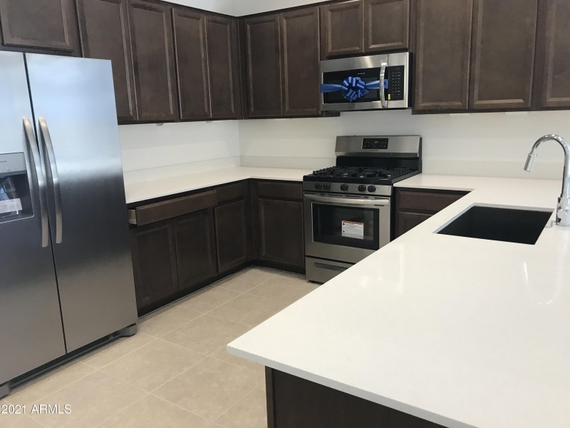 B7D72165-EAD6-45FD-A650-0B659E2DADCA