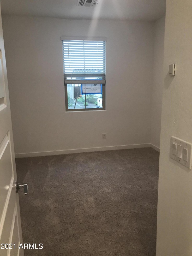 BED2FCC2-0469-4A85-A775-E3D5CAA11080