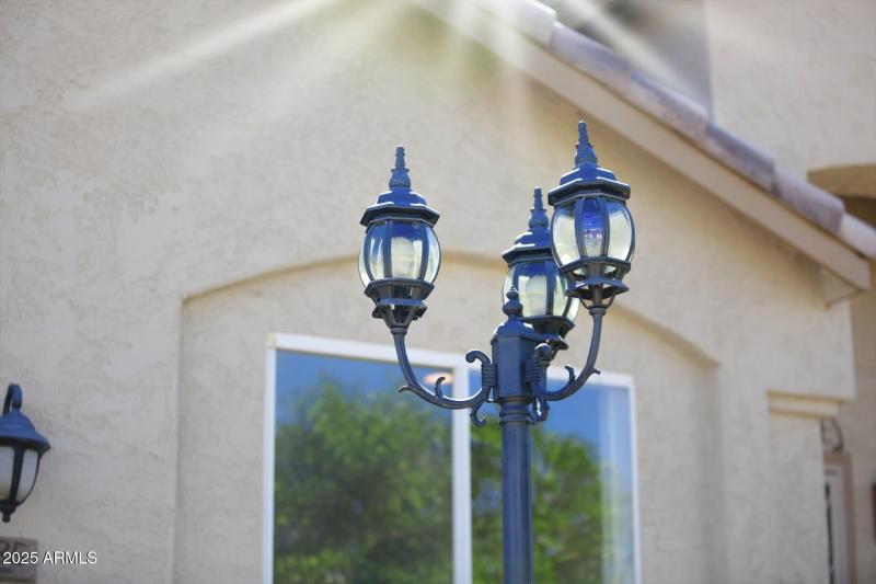 thumbnail_Marconi Ave (8)