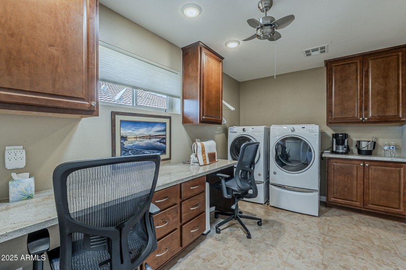 Multi-Use Room Off Kitchen