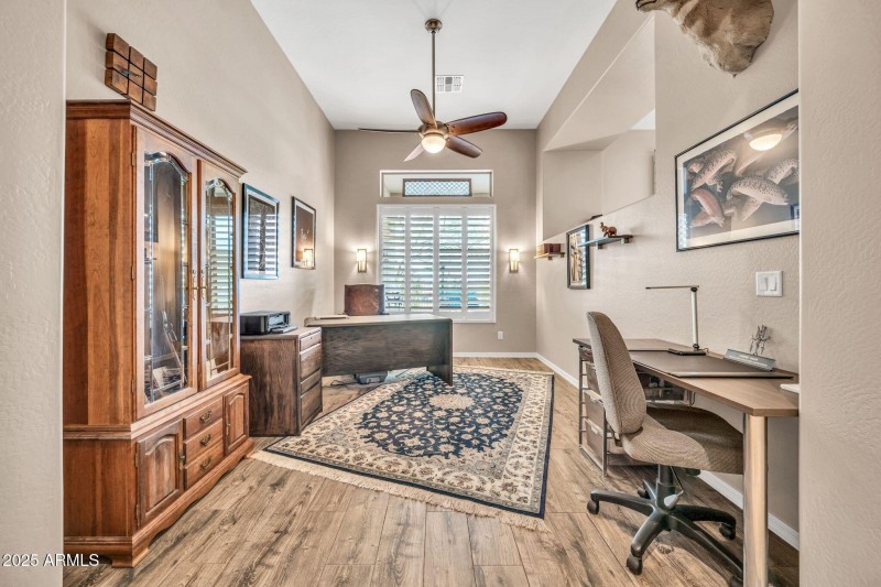 41212 N Congressional Dr-28