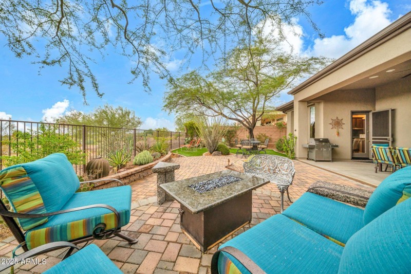 41212 N Congressional Dr-47