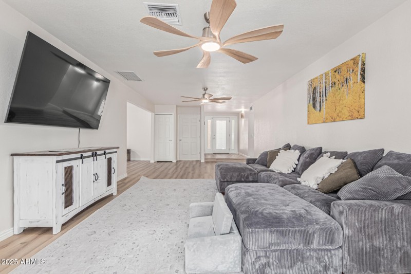 11 Grandview