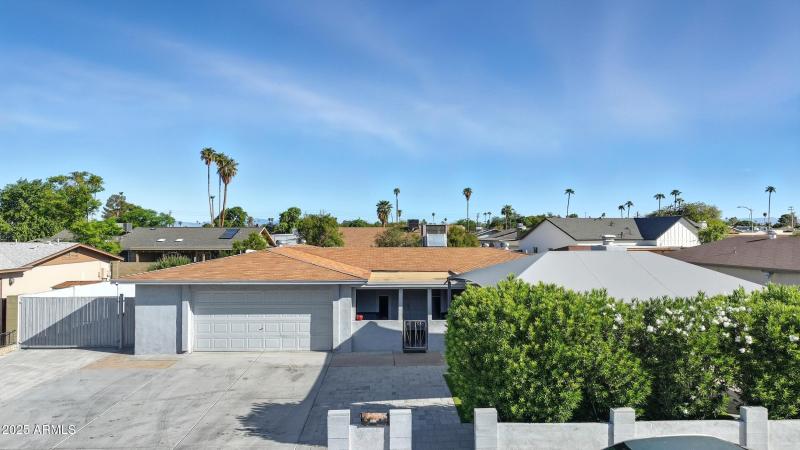 Drone_Front Exterior