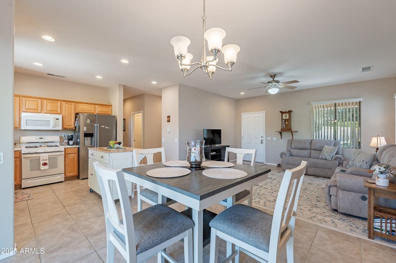 Kitchen_Dining