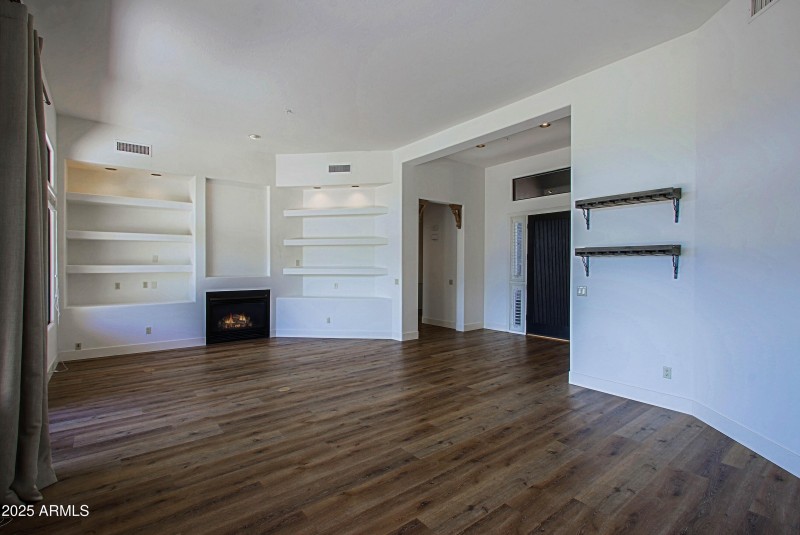 Living and Dining Room 7