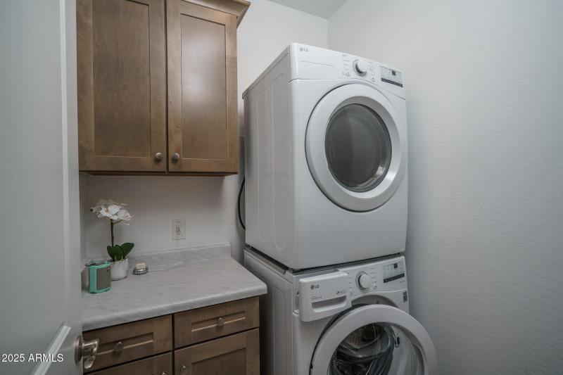 13) LAUNDRY