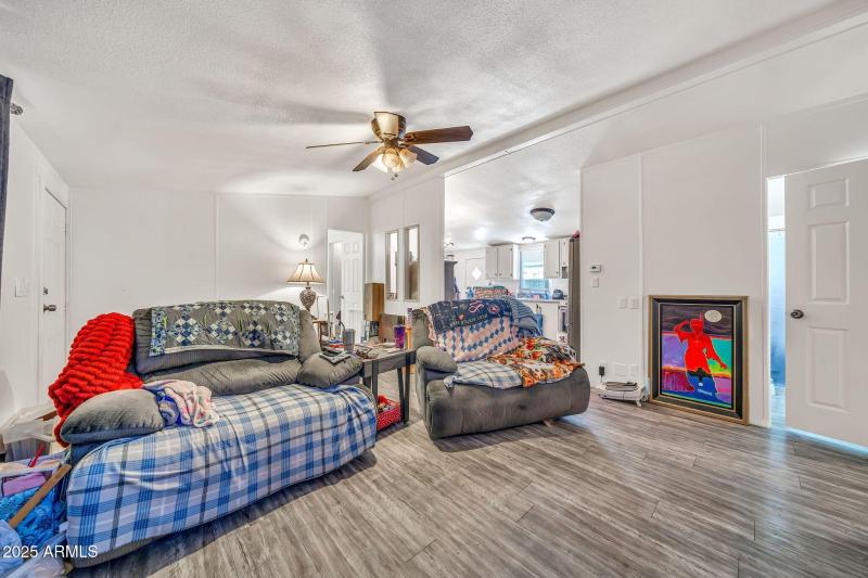 19401 N 7th St-5
