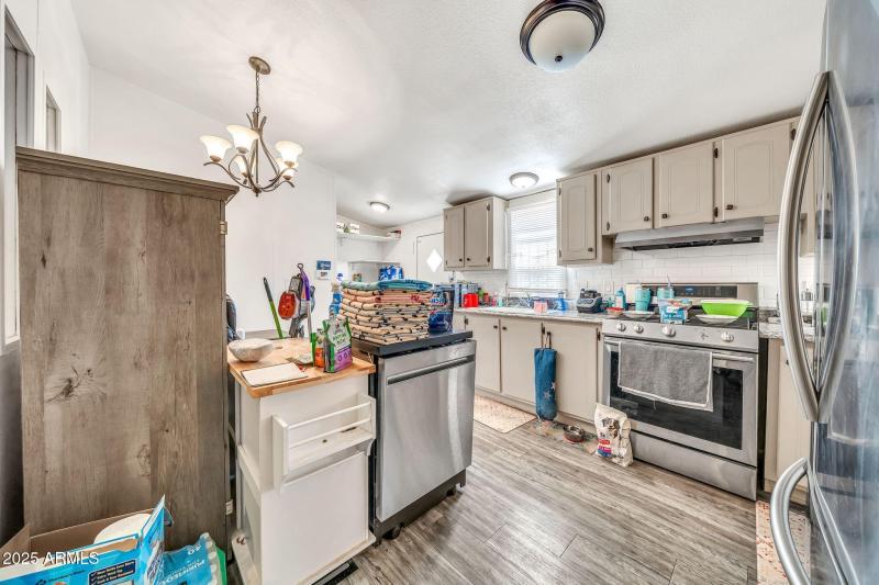 19401 N 7th St-13
