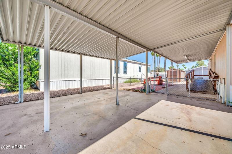 19401 N 7th St-32