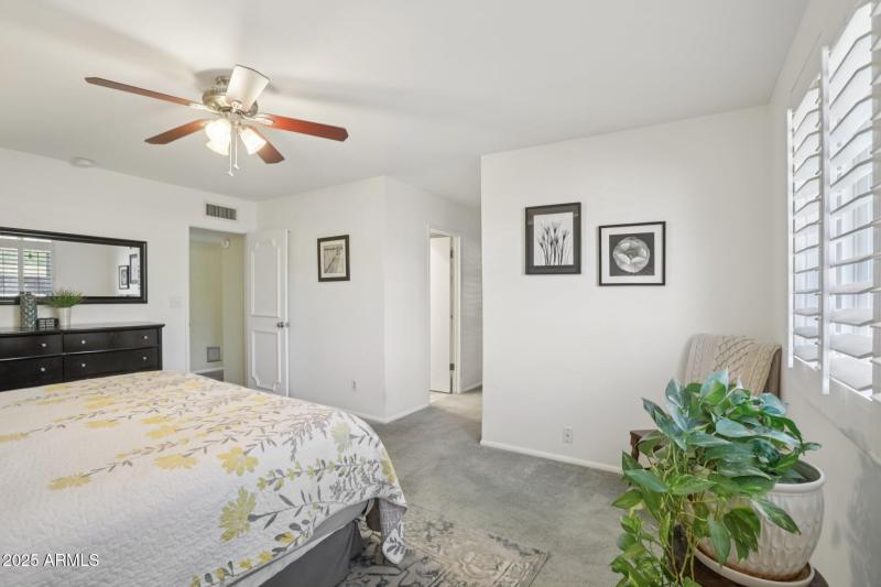 32-web-or-mls-N 26th St-S2409-032