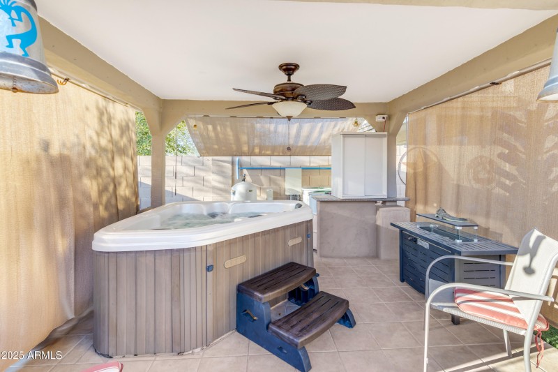 Jacuzzi in the Shade