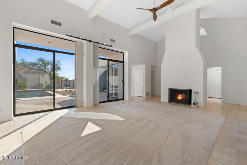 5-web-or-mls-8510-e-vista-bonita-dr