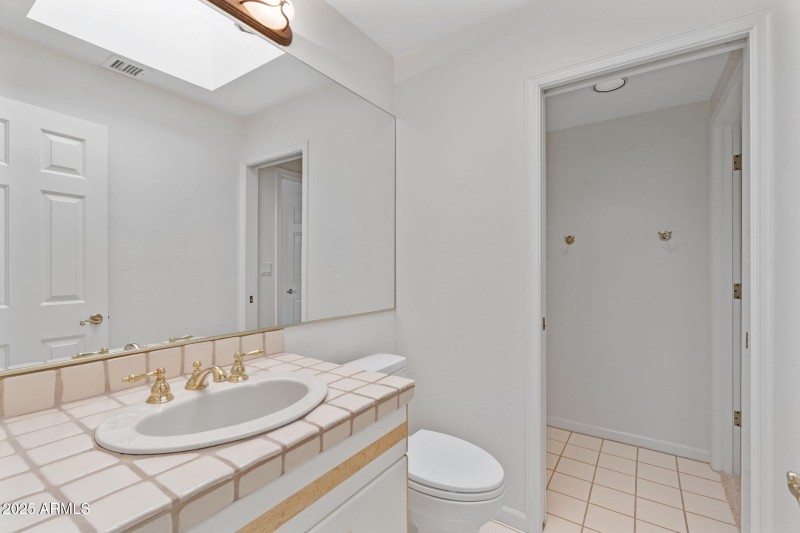 21-web-or-mls-8510-e-vista-bonita-dr