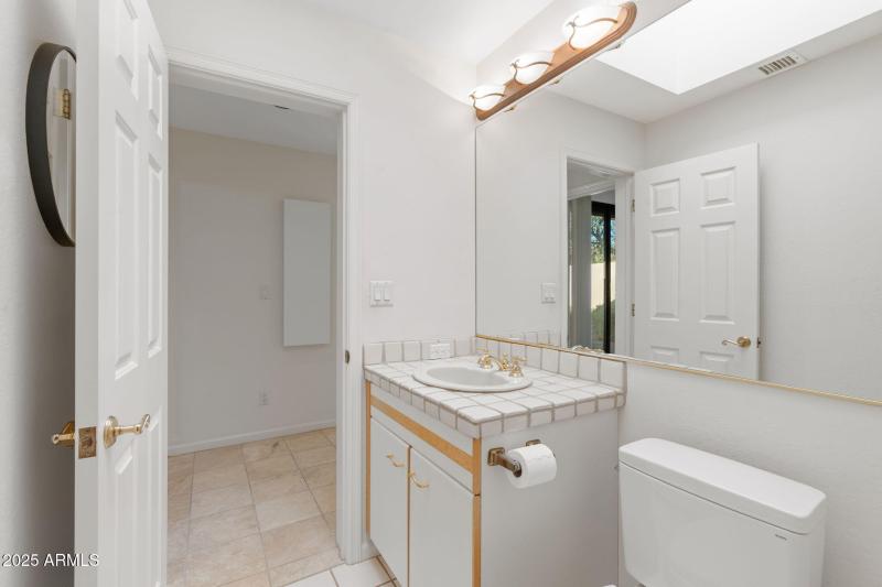 22-web-or-mls-8510-e-vista-bonita-dr