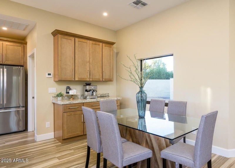 20231101183425716161000000-o