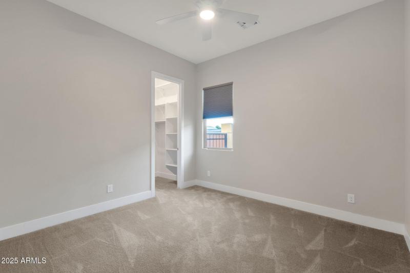 12-web-or-mls-1266-e-donato-dr