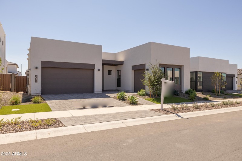 2)FRONT OF HOME