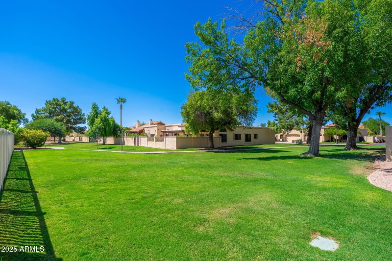 Alta Mesa Townhomes - 03