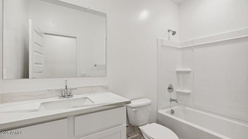 Saguraro bathroom