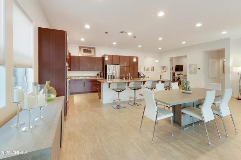 5811 S-015-007-dlb-MLS_Size