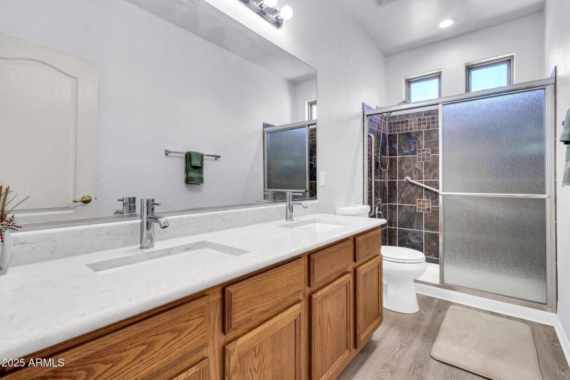 Bedroom Suite/Bath