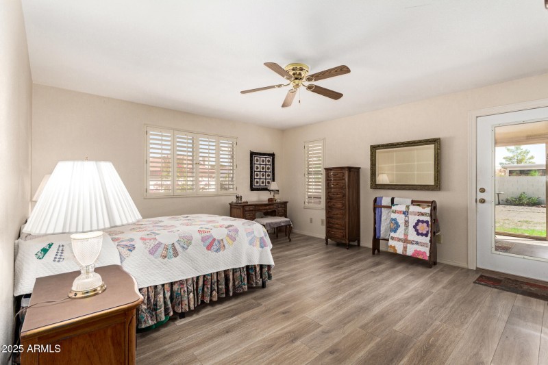 23 Primary Bedroom
