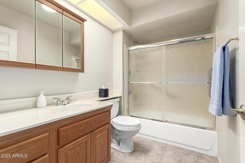 31 Guest Bath