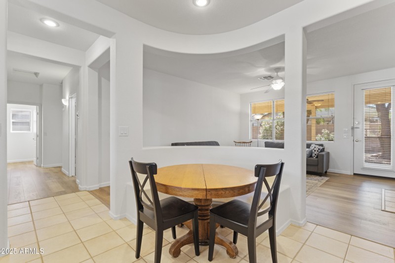 Eat-in Kitchen