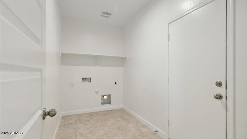 Hanna laundry room