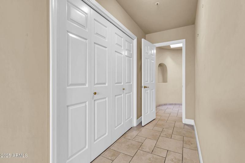 8100 E Camelback Rd-32