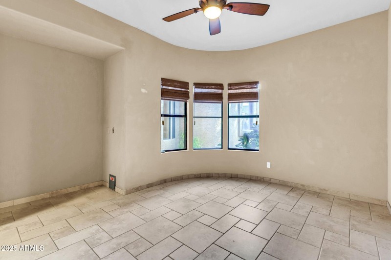 8100 E Camelback Rd-37