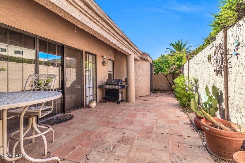 8100 E Camelback Rd-45