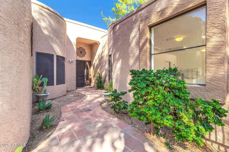 8100 E Camelback Rd-6