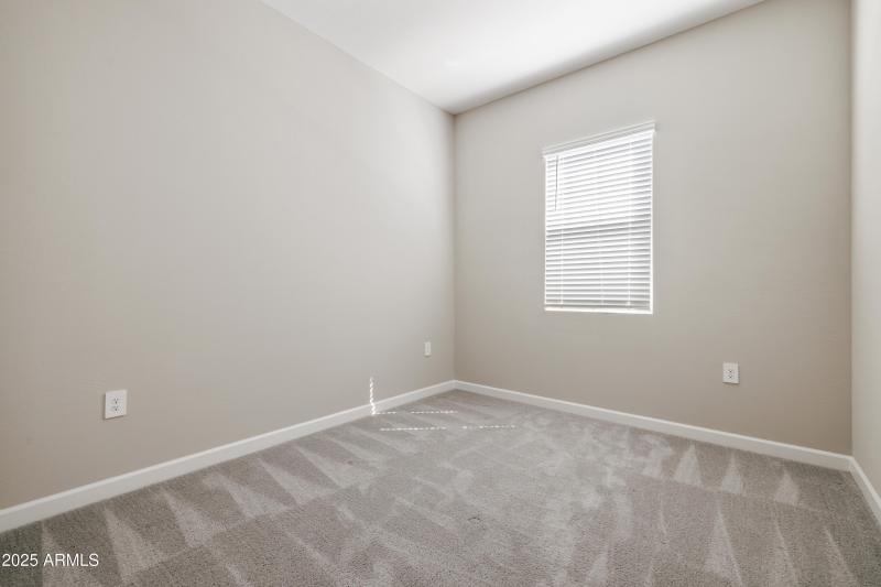 Upstairs_Guest_Bedroom_3_Photo_2