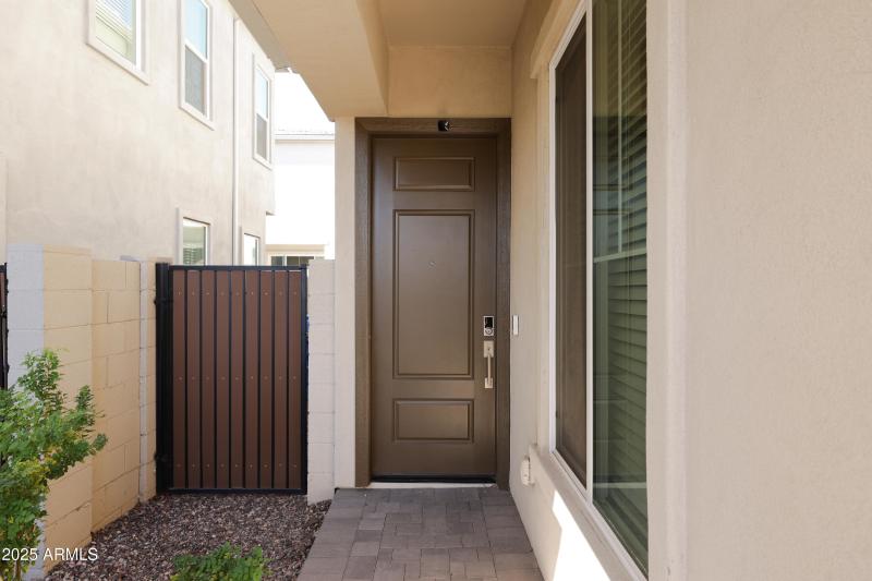 Front_Door