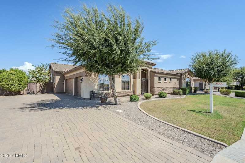 97-web-or-mls-Parkcrest-4 (2)